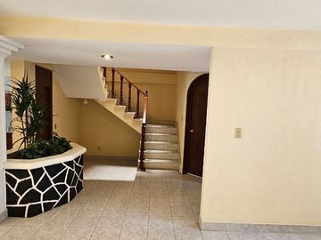 Casa en renta en Acueducto de Guadalupe, Gustavo A. Madero