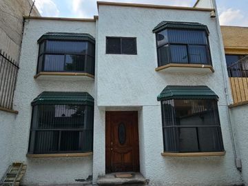 Casa en renta en Acueducto de Guadalupe, Gustavo A. Madero