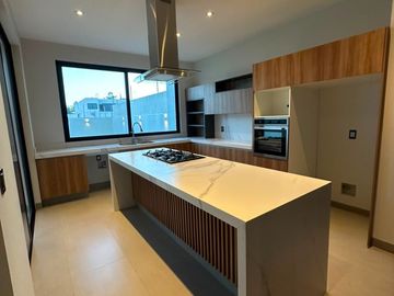 CASA EN VENTA EN LA CAMPIÑA DEL BOSQUE CLUSTER 1
