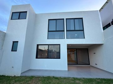 CASA EN VENTA EN LA CAMPIÑA DEL BOSQUE CLUSTER 1