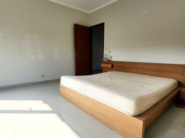 S758 Jual Cepat Rumah Murah di Premier Riviera Jatinegara Jakarta Timur