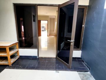 S758 Jual Cepat Rumah Murah di Premier Riviera Jatinegara Jakarta Timur