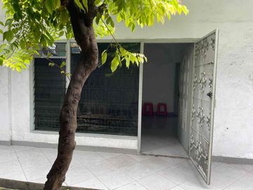 UNDER NJOP! Rumah + 2 Toko di Jembatan 2 Raya | LT 210 m² | Rp3,6 M Nego