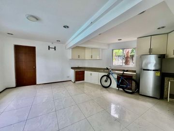 FOR RENT | House and Lot