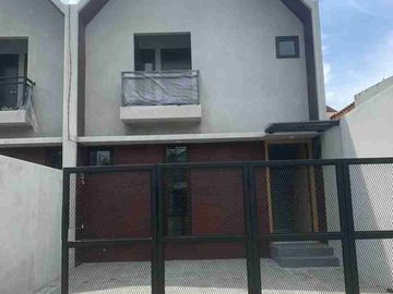 Di Jual Rumah Baru Gress Kutisari Indah Utara 2 Lantai Scandinavian