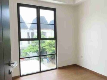 Rumah Cluster Di Kota Bekasi (Depan Jl Utama) Bekasi Timur
