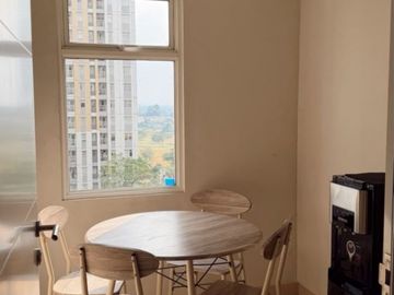 Apartemen Full Furnished Di Springlake Summarecon Bekasi