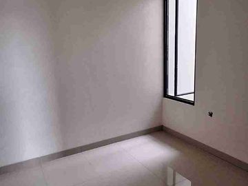 dijual rumah baru di citra raya Cikupa bundaran 3