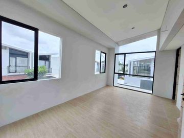 DIJUAL – Rumah Hoek 2 Lantai Brand New Dekat Tol Karawaci 🏠✨
