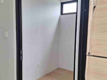 DIJUAL – Rumah Hoek 2 Lantai Brand New Dekat Tol Karawaci 🏠✨