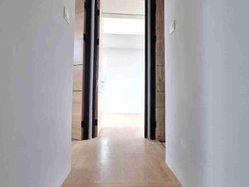 DIJUAL – Rumah Hoek 2 Lantai Brand New Dekat Tol Karawaci 🏠✨