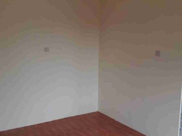 dijual rumah 2 lantai di citra raya Cikupa bundaran 4