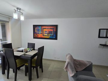 SE VENDE APARTAMENTO EN LA CASTELLANA CERCA A SANTA GEMA