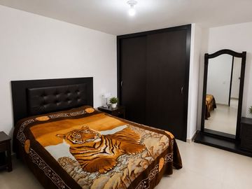 SE VENDE APARTAMENTO EN LA CASTELLANA CERCA A SANTA GEMA