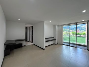 Apartamento en Arriendo en Altos del Poblado, Medellín Antioquia