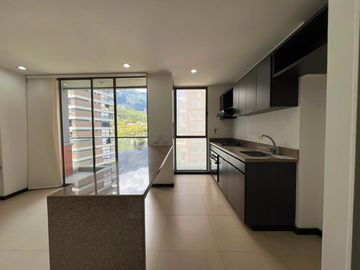 Apartamento en Arriendo en Altos del Poblado, Medellín Antioquia