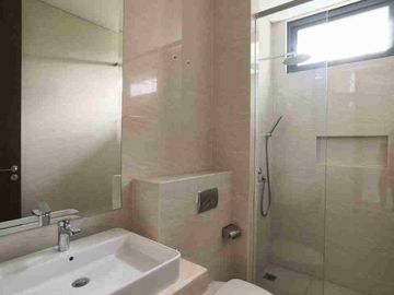 Golf View‼️Private Tower ROSEBAY APARTEMEN GRAHA FAMILY