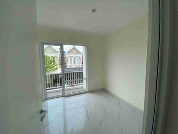 SEWA RUMAH ELITE 3 KT AC CLUSTER ONE GATE SYSTEM
