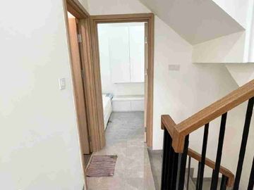 Disewakan Rumah Baru 3 Lantai Lavon Swan City Full Furnished