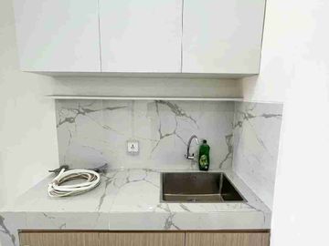 Disewakan Rumah Baru 3 Lantai Lavon Swan City Full Furnished