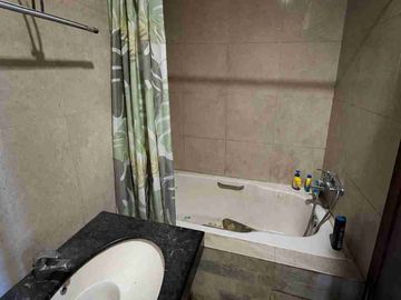 Rumah Full Renovasi di Villa Bukit Indah dekat Pelabuhan Batam Centre