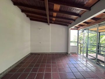 Apartamento en Arriendo en Los Parra, Poblado Medellín Antioquia