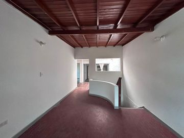 Apartamento en Arriendo en Los Parra, Poblado Medellín Antioquia