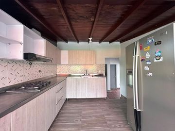 Apartamento en Arriendo en Los Parra, Poblado Medellín Antioquia