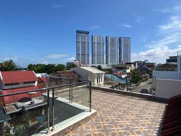 DiJual Rumah Anggrek Sari 2,5 Lantai Dekat Mall Baru Selangkah ke Venesian Mall Sertipikat Hak Milik