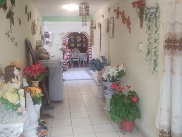 CASA DE TRES PISOS EN VENTA LEON I LEÓN, GTO. CERCA DE PLAZA GALERÍAS.