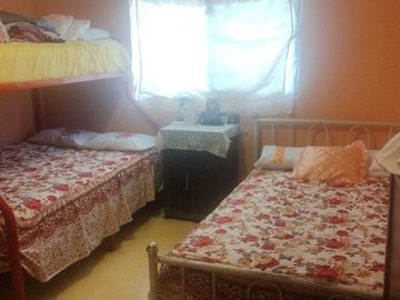 CASA DE TRES PISOS EN VENTA LEON I LEÓN, GTO. CERCA DE PLAZA GALERÍAS.