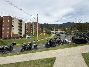 APARTAMENTO EN VENTA SAN ANTONIO DE PRADO UNIDAD CERRADA