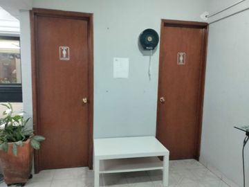 SE RENTA OFICINA EN TORRE MEDICA