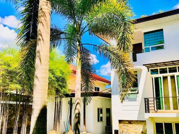 9BR Fully Furnished Spacious House and Lot FOR RENT in Pampanga