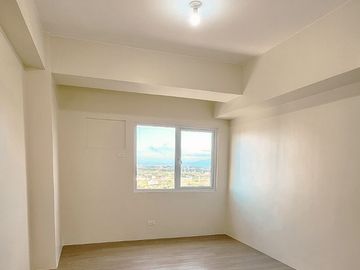 Bare Studio Condo for Rent in Hawthorne Heights Katipunan QC Near Ateneo