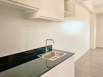 Bare Studio Condo for Rent in Hawthorne Heights Katipunan QC Near Ateneo