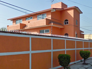 AMPLIA CASA EN CUERNAVACA