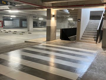 Departamento en VENTA, Cumbres 4to Sector