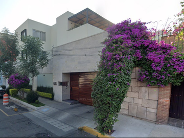 CASA EN EL CENTRO DE TLALPAN