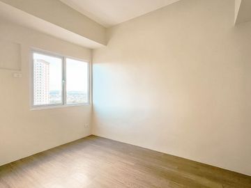 1BR Condo for Rent in Hawthorne Heights Katipunan QC Bare