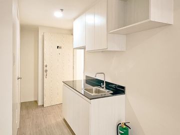 1BR Condo for Rent in Hawthorne Heights Katipunan QC Bare