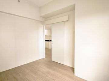 1BR Condo for Rent in Hawthorne Heights Katipunan QC Bare