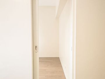 1BR Condo for Rent in Hawthorne Heights Katipunan QC Bare