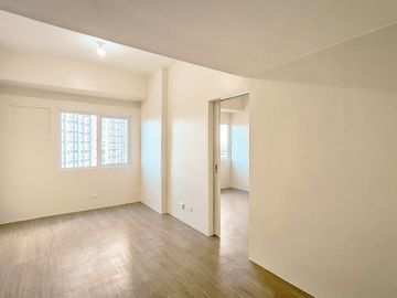 1BR Condo for Rent in Hawthorne Heights Katipunan QC Bare