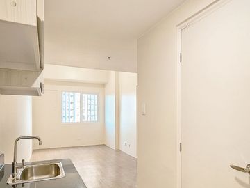 1BR Condo for Rent in Hawthorne Heights Katipunan QC Bare
