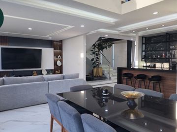 CASA EN VENTA EN RINCÓN ESMERALDA, ZONA PLATEADA