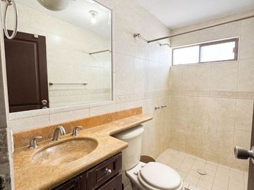 RENTA Casa Prados del Centenario