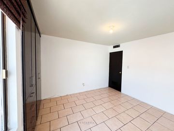 RENTA Casa Prados del Centenario
