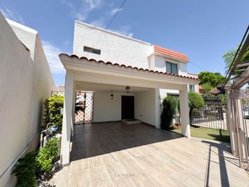 RENTA Casa Prados del Centenario