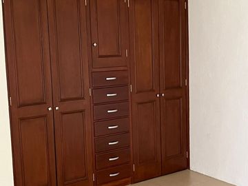 CASA EN RENTA EN LAS CAÑADAS